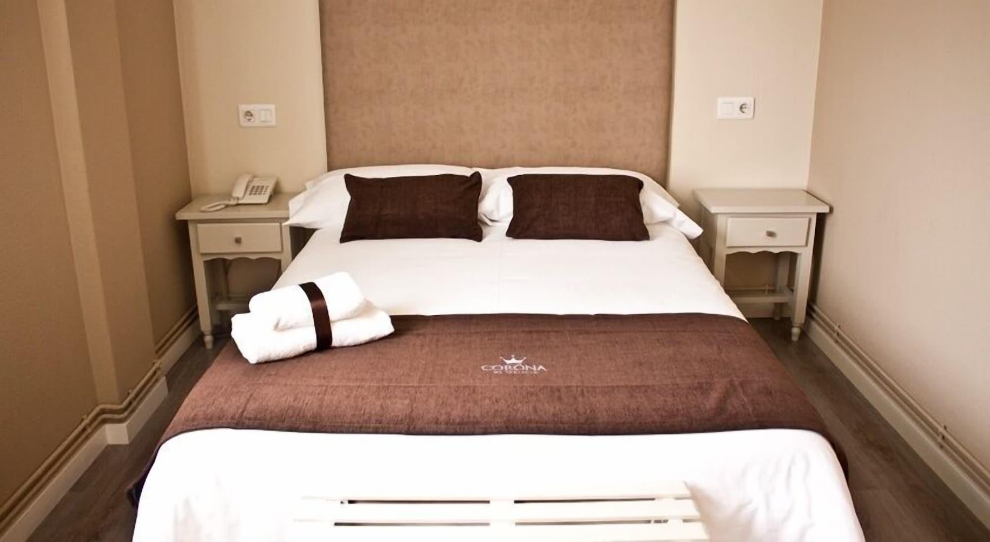 Hotel Corona De Galicia Valga Luaran gambar